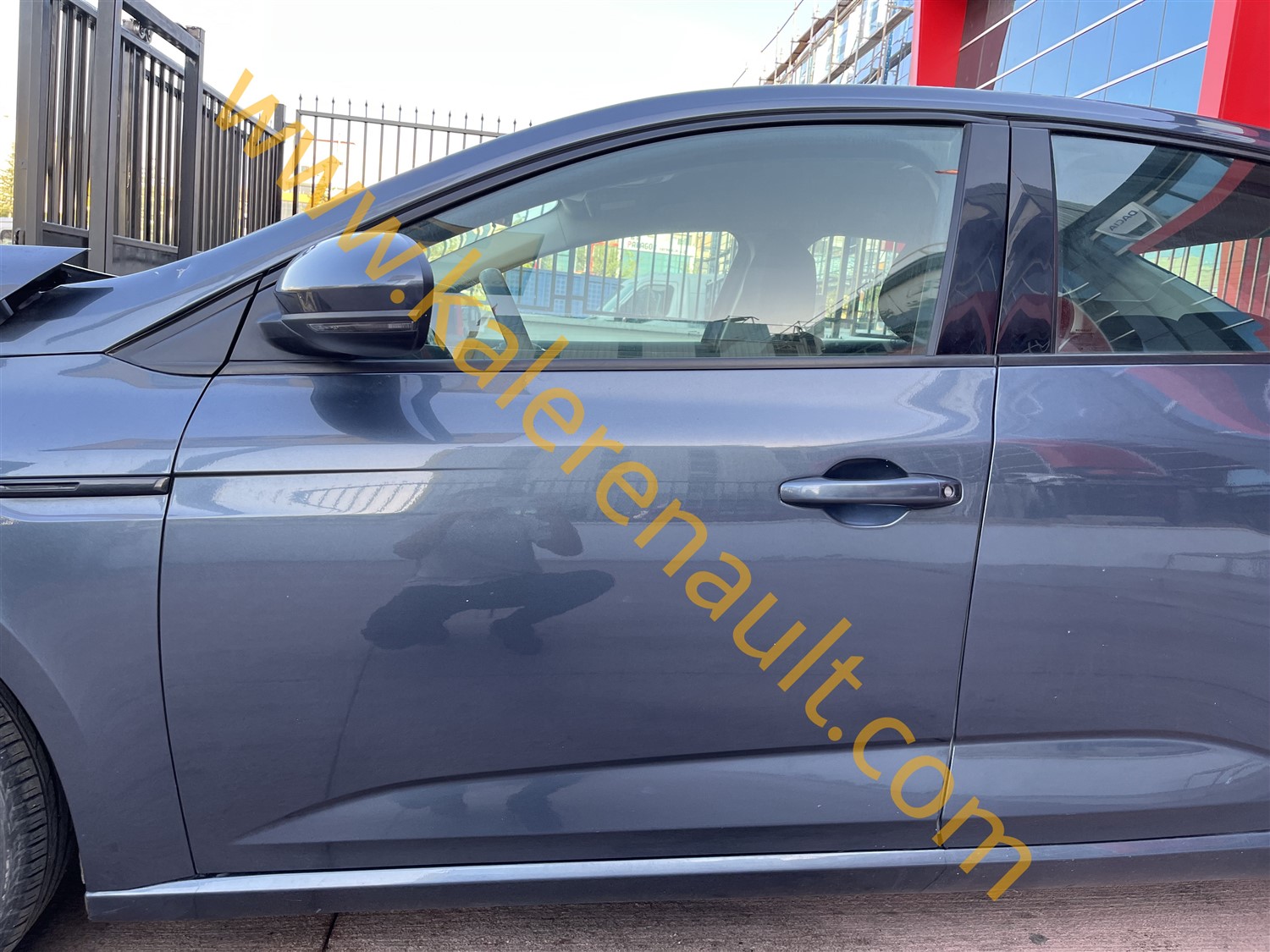 Renault Megane 4 Sol Ön Kapı (Titanyum Gri) Renault Megane 4 Sol Ön Kapı (Titanyum Gri)